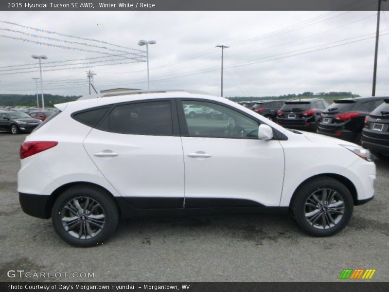 Winter White / Beige 2015 Hyundai Tucson SE AWD