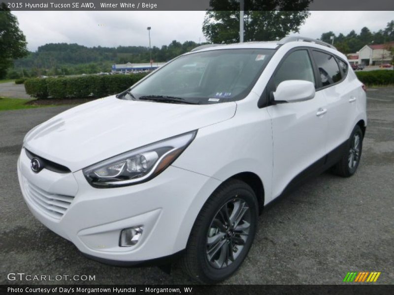 Winter White / Beige 2015 Hyundai Tucson SE AWD