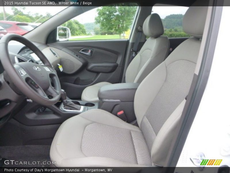 Winter White / Beige 2015 Hyundai Tucson SE AWD