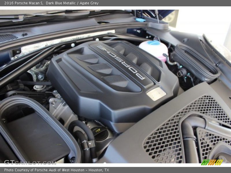 Dark Blue Metallic / Agate Grey 2016 Porsche Macan S