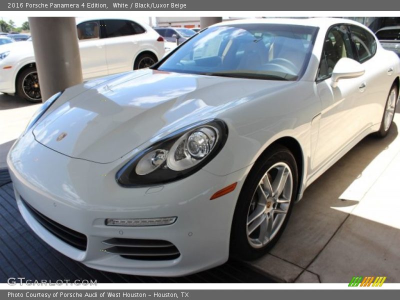 Front 3/4 View of 2016 Panamera 4 Edition