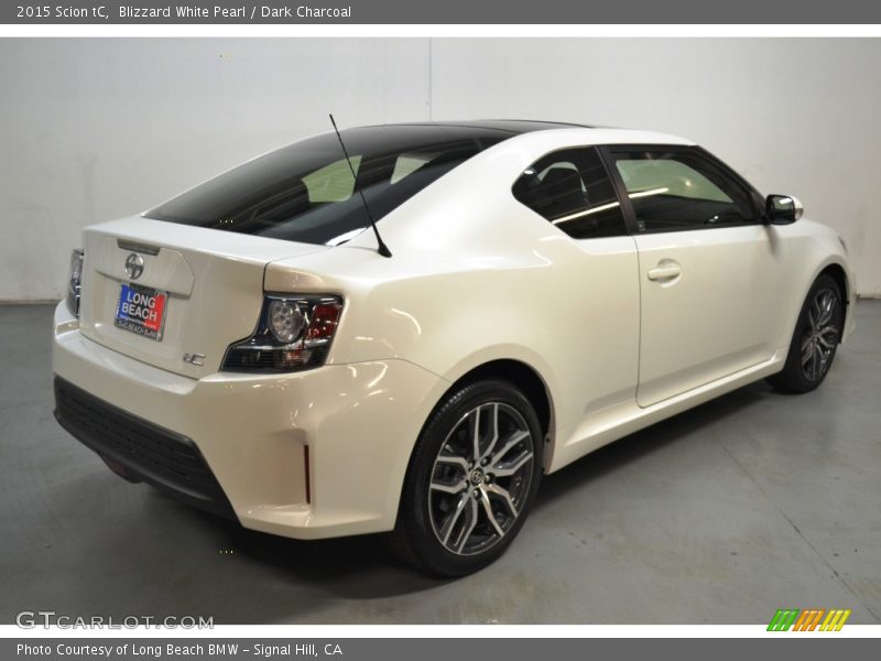 Blizzard White Pearl / Dark Charcoal 2015 Scion tC