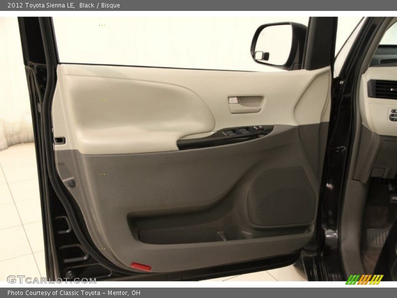 Black / Bisque 2012 Toyota Sienna LE