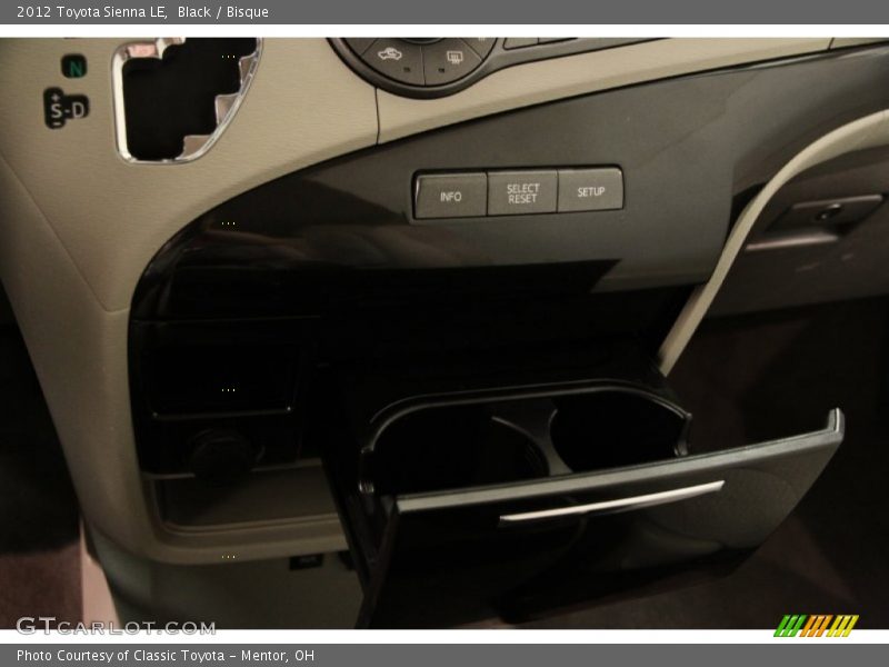 Black / Bisque 2012 Toyota Sienna LE
