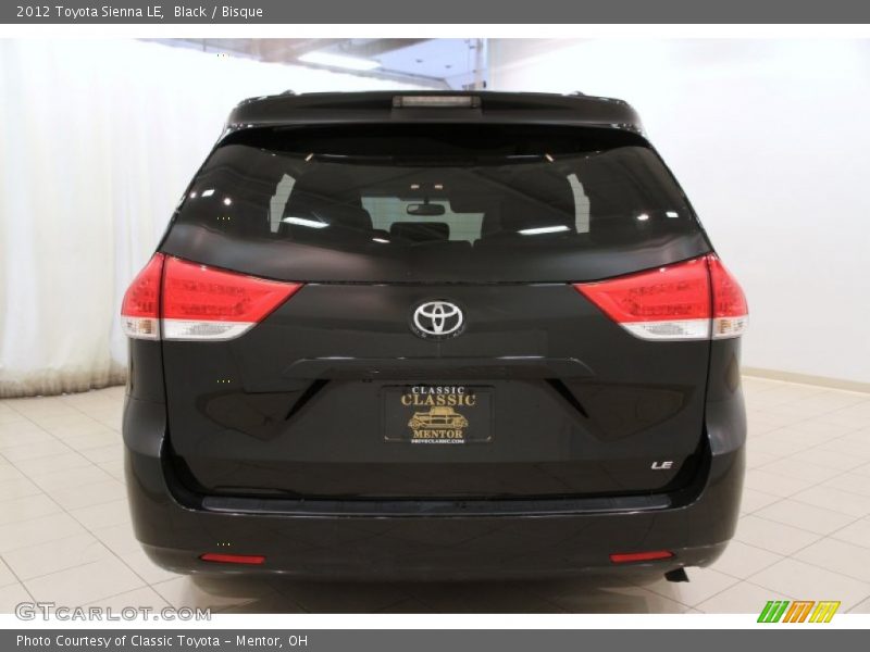 Black / Bisque 2012 Toyota Sienna LE