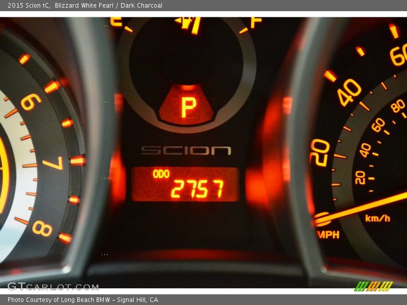 Blizzard White Pearl / Dark Charcoal 2015 Scion tC