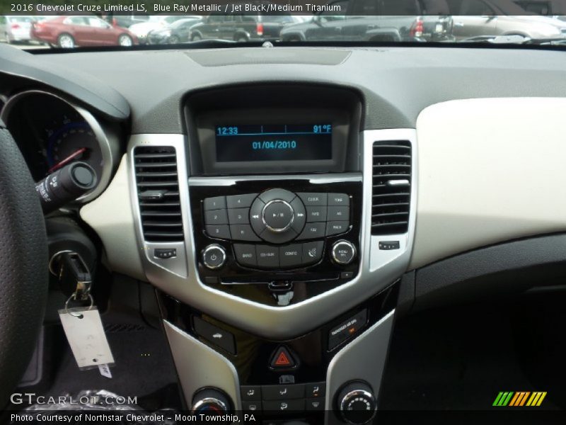 Blue Ray Metallic / Jet Black/Medium Titanium 2016 Chevrolet Cruze Limited LS