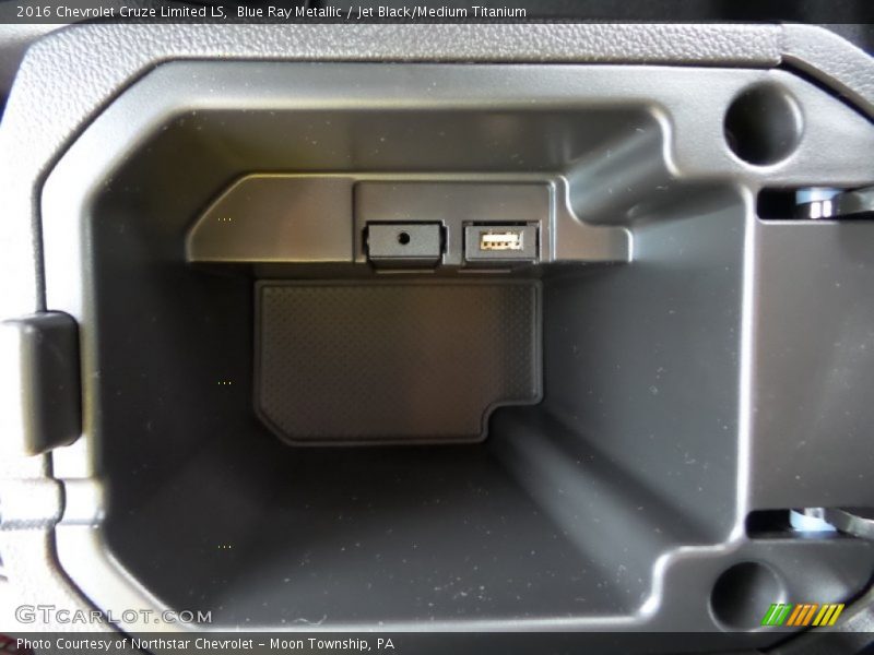 Blue Ray Metallic / Jet Black/Medium Titanium 2016 Chevrolet Cruze Limited LS