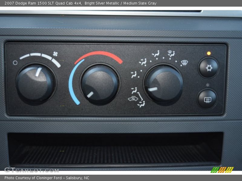 Bright Silver Metallic / Medium Slate Gray 2007 Dodge Ram 1500 SLT Quad Cab 4x4