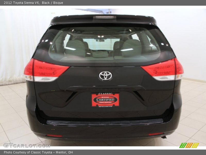 Black / Bisque 2012 Toyota Sienna V6