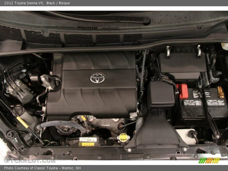 Black / Bisque 2012 Toyota Sienna V6