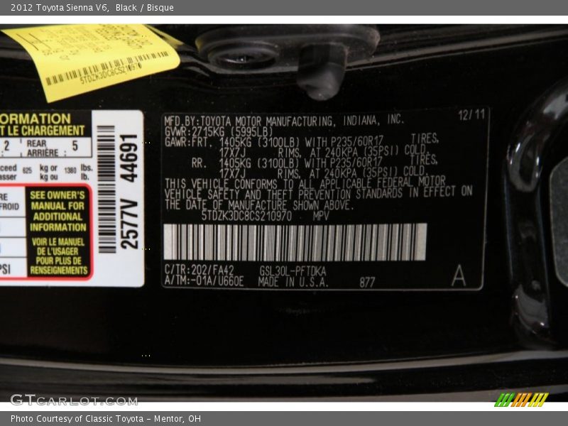 Black / Bisque 2012 Toyota Sienna V6