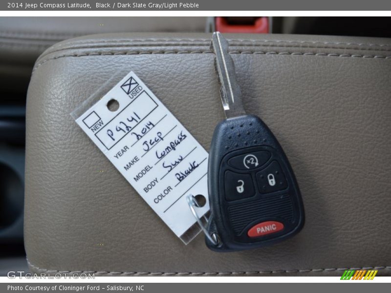 Black / Dark Slate Gray/Light Pebble 2014 Jeep Compass Latitude