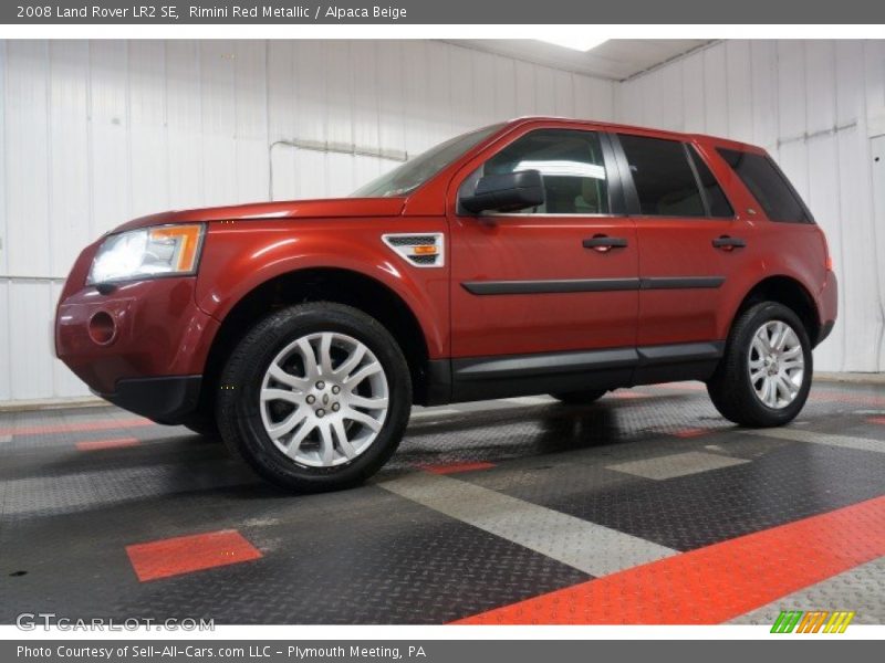 Front 3/4 View of 2008 LR2 SE