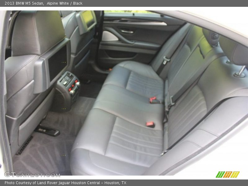 Alpine White / Black 2013 BMW M5 Sedan