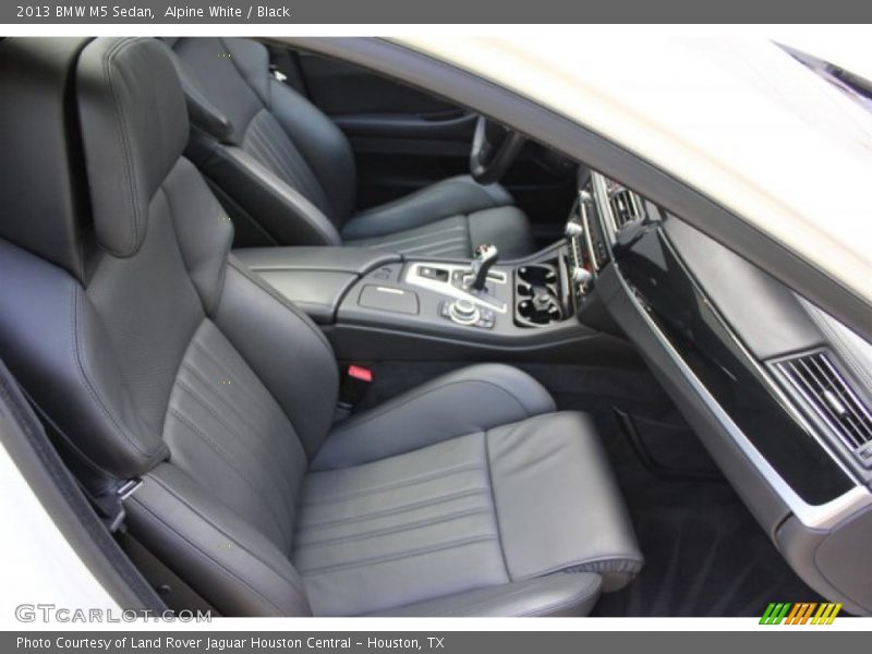 Alpine White / Black 2013 BMW M5 Sedan