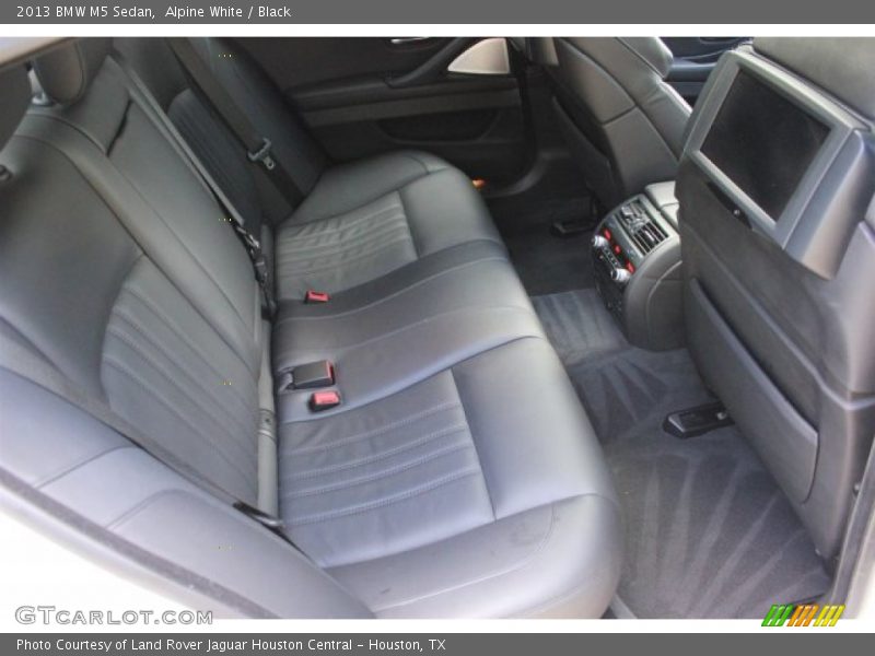 Alpine White / Black 2013 BMW M5 Sedan
