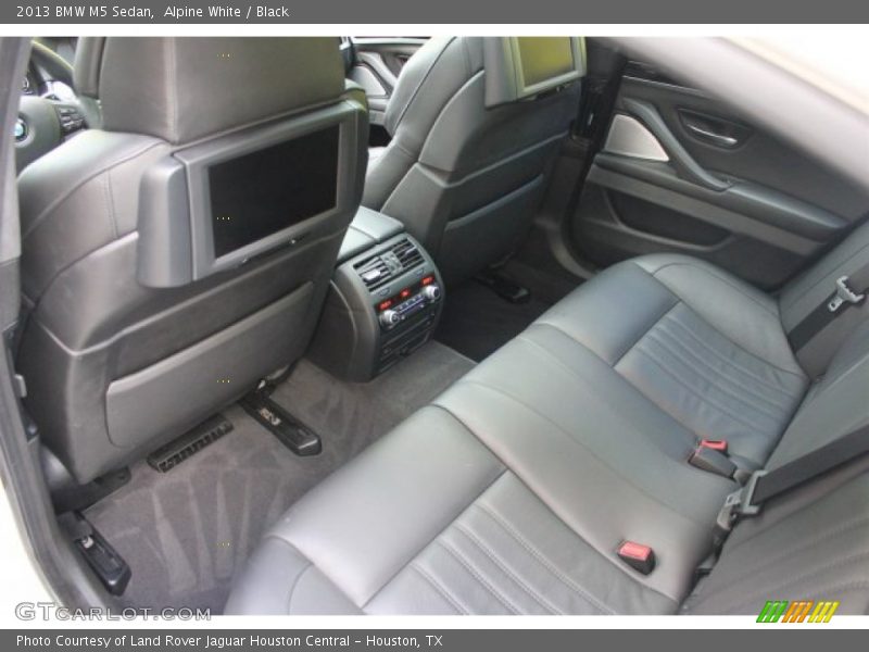 Alpine White / Black 2013 BMW M5 Sedan