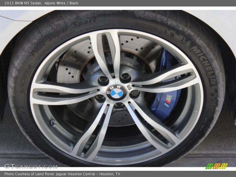 Alpine White / Black 2013 BMW M5 Sedan