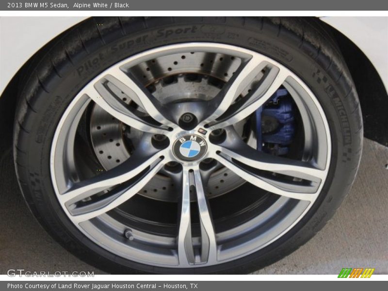 Alpine White / Black 2013 BMW M5 Sedan