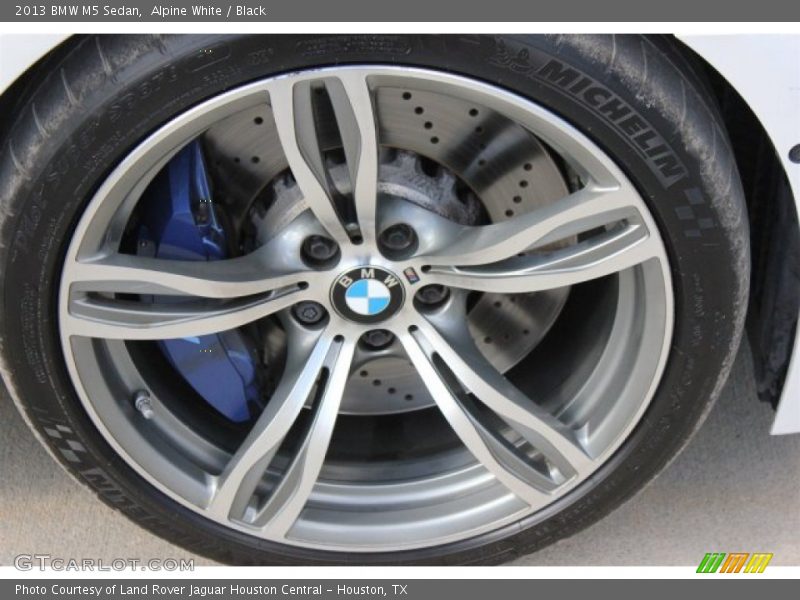 Alpine White / Black 2013 BMW M5 Sedan
