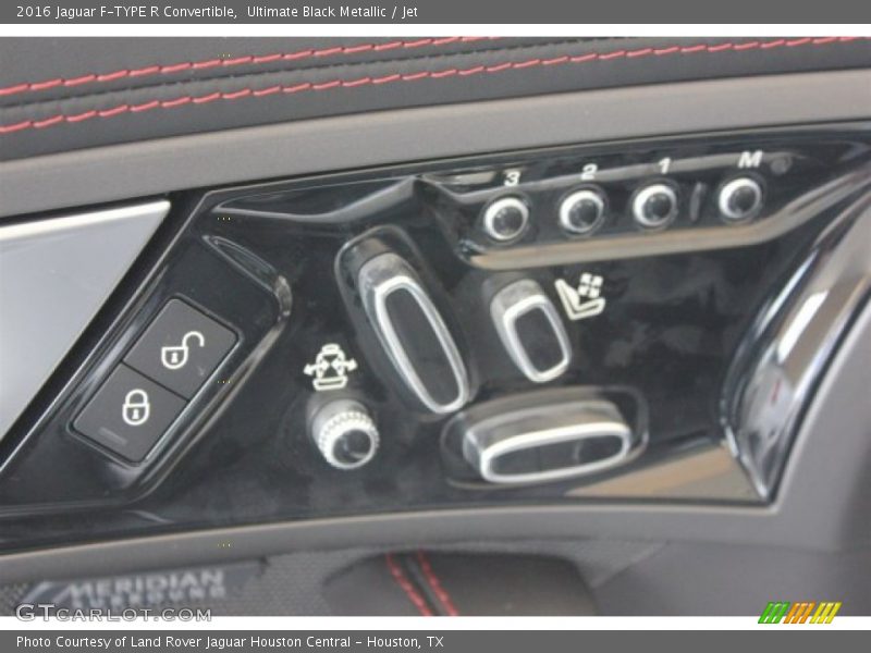 Ultimate Black Metallic / Jet 2016 Jaguar F-TYPE R Convertible