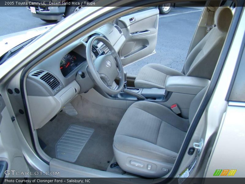 Desert Sand Mica / Taupe 2005 Toyota Camry LE