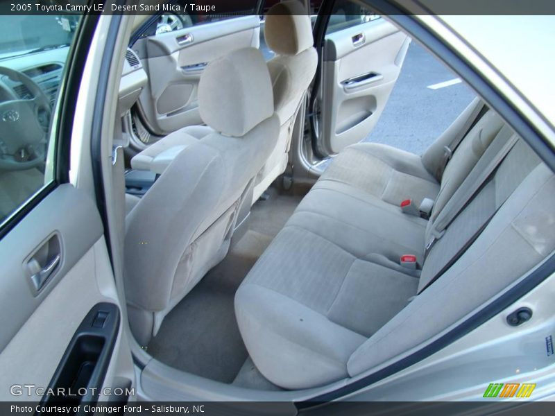 Desert Sand Mica / Taupe 2005 Toyota Camry LE