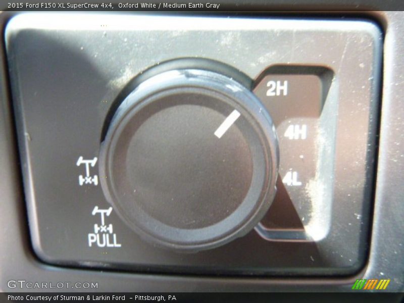 Oxford White / Medium Earth Gray 2015 Ford F150 XL SuperCrew 4x4