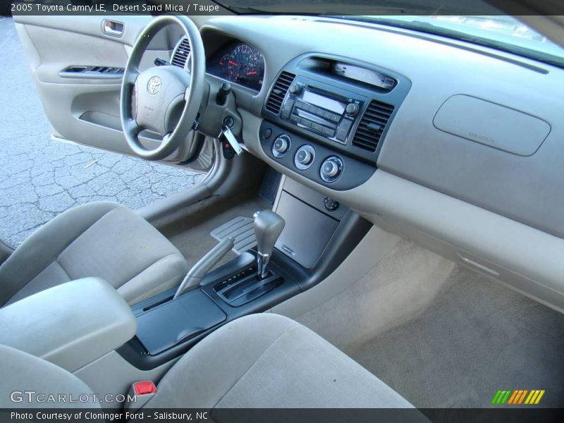 Desert Sand Mica / Taupe 2005 Toyota Camry LE