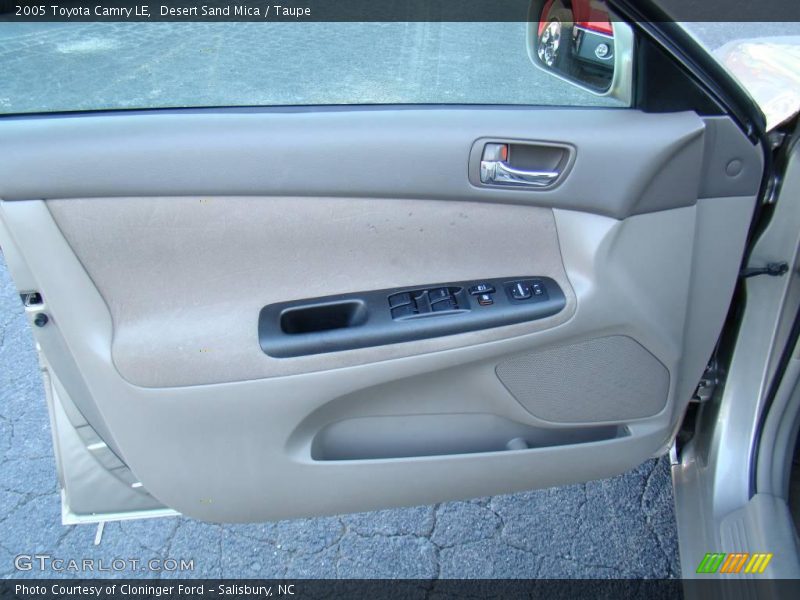 Desert Sand Mica / Taupe 2005 Toyota Camry LE