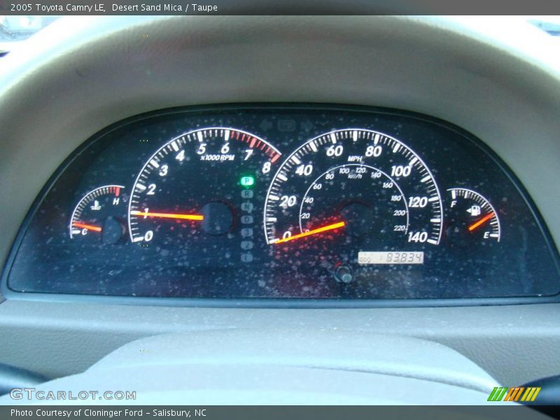 Desert Sand Mica / Taupe 2005 Toyota Camry LE
