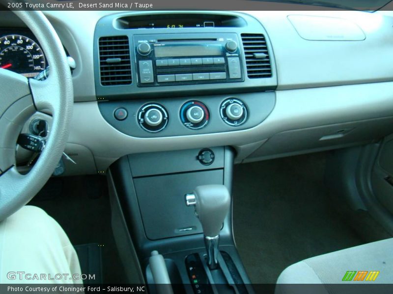 Desert Sand Mica / Taupe 2005 Toyota Camry LE