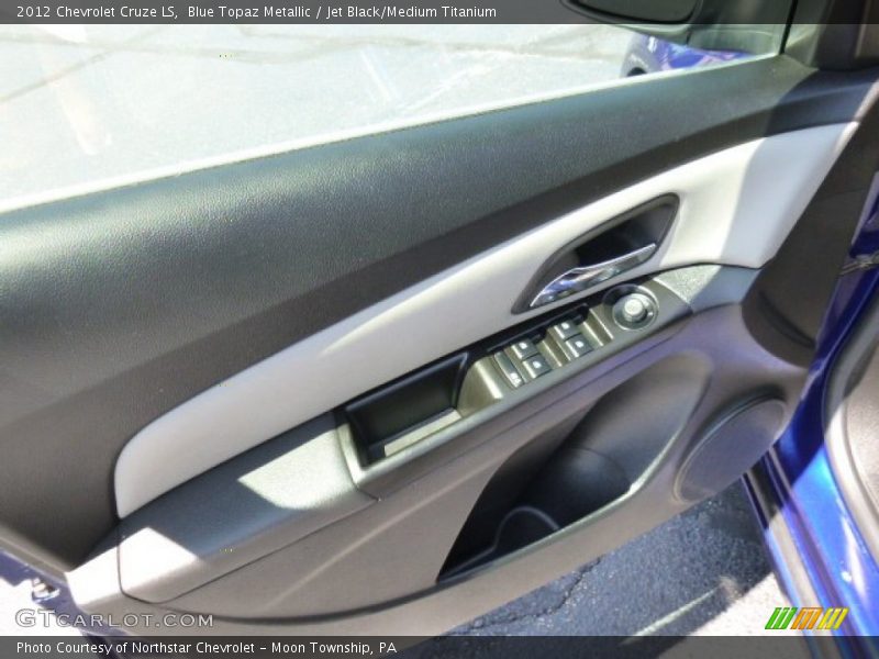 Blue Topaz Metallic / Jet Black/Medium Titanium 2012 Chevrolet Cruze LS
