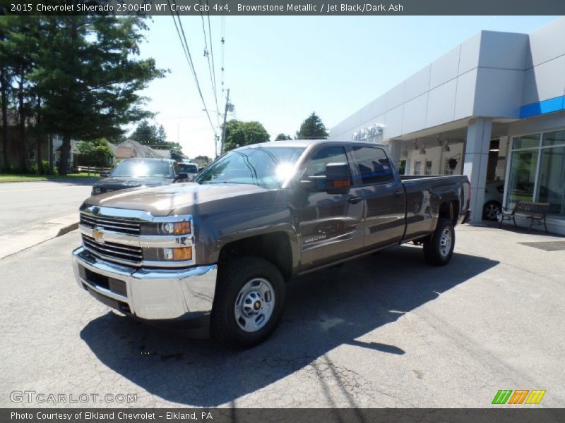 Front 3/4 View of 2015 Silverado 2500HD WT Crew Cab 4x4