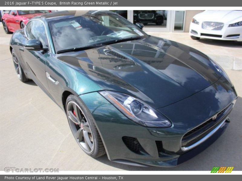 Front 3/4 View of 2016 F-TYPE S Coupe