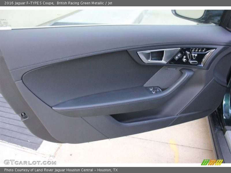 Door Panel of 2016 F-TYPE S Coupe