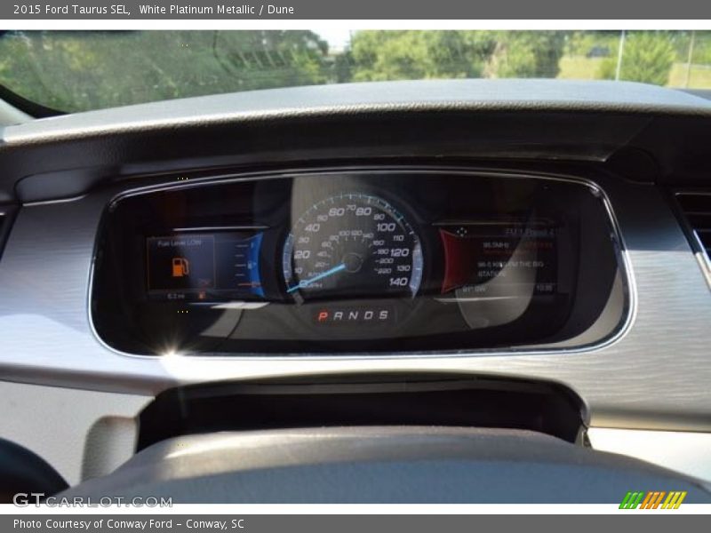 White Platinum Metallic / Dune 2015 Ford Taurus SEL