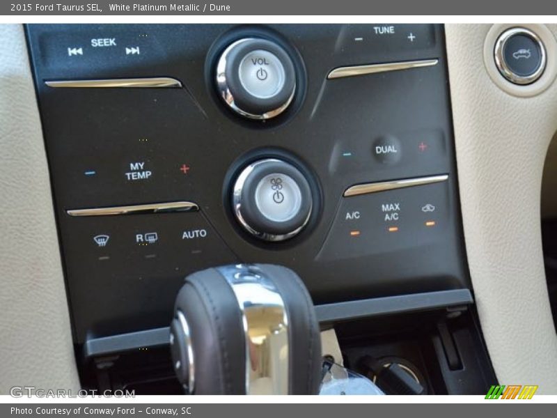 White Platinum Metallic / Dune 2015 Ford Taurus SEL