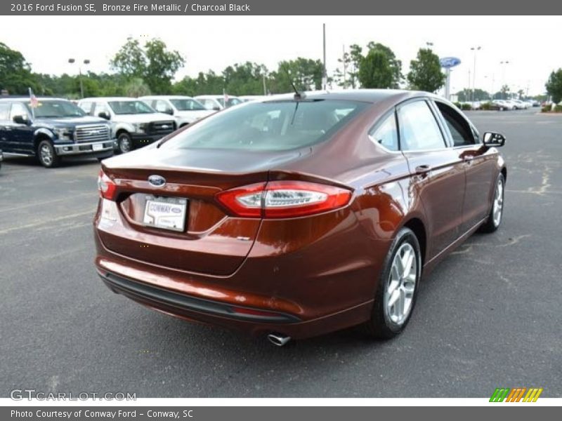 Bronze Fire Metallic / Charcoal Black 2016 Ford Fusion SE