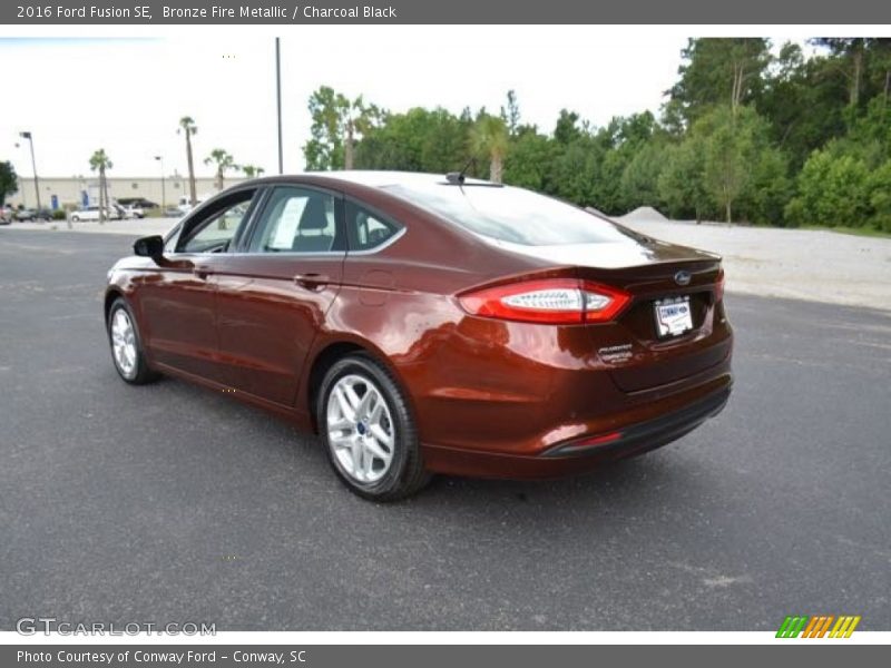 Bronze Fire Metallic / Charcoal Black 2016 Ford Fusion SE