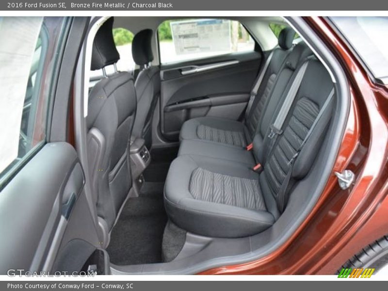 Bronze Fire Metallic / Charcoal Black 2016 Ford Fusion SE