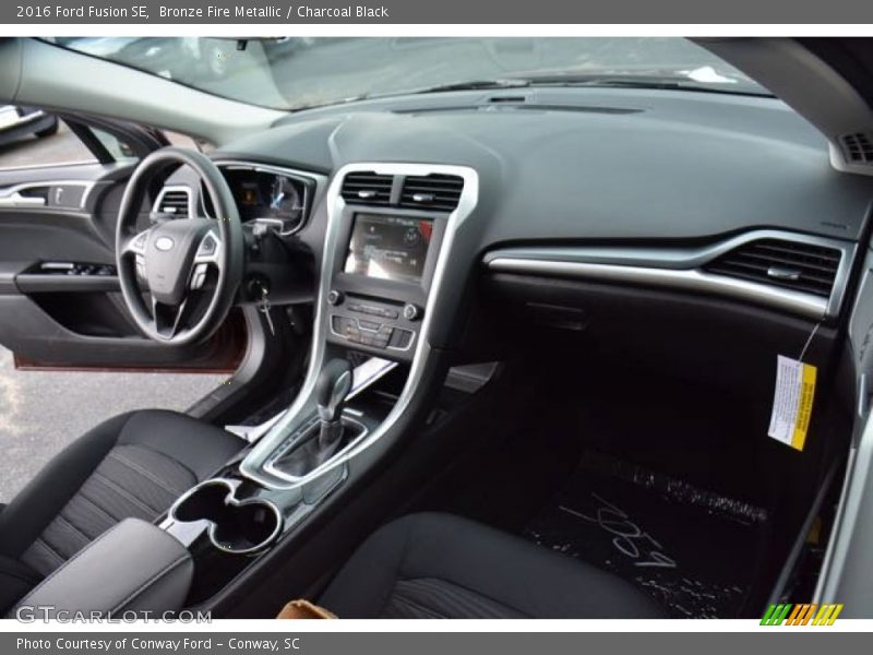 Bronze Fire Metallic / Charcoal Black 2016 Ford Fusion SE