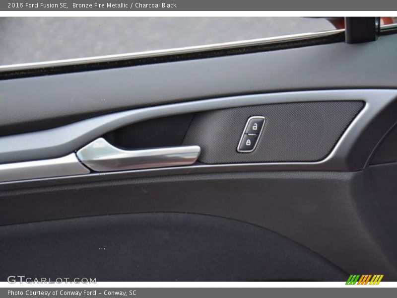 Bronze Fire Metallic / Charcoal Black 2016 Ford Fusion SE