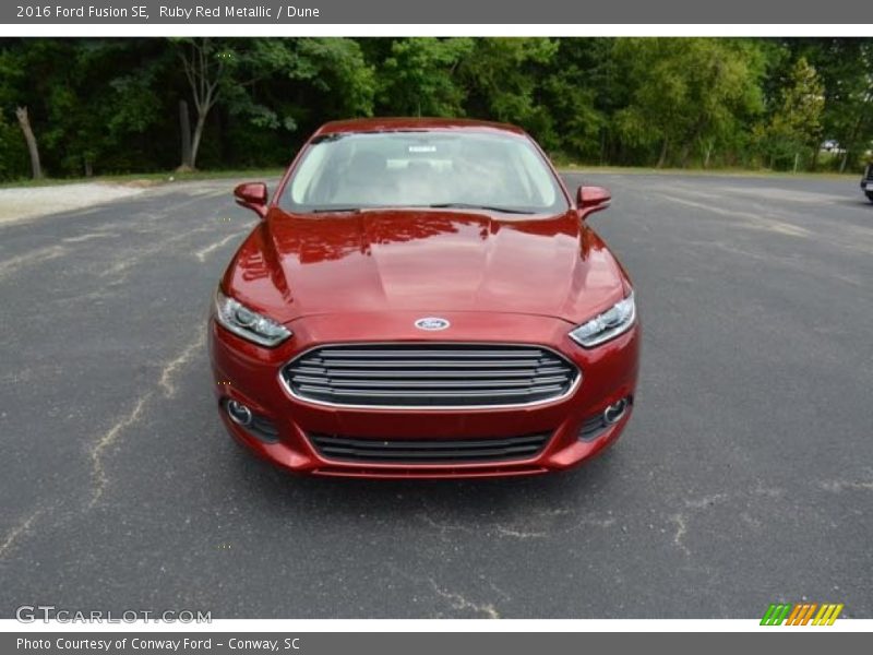Ruby Red Metallic / Dune 2016 Ford Fusion SE