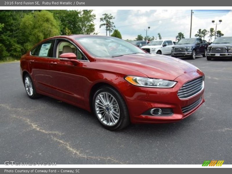 Ruby Red Metallic / Dune 2016 Ford Fusion SE