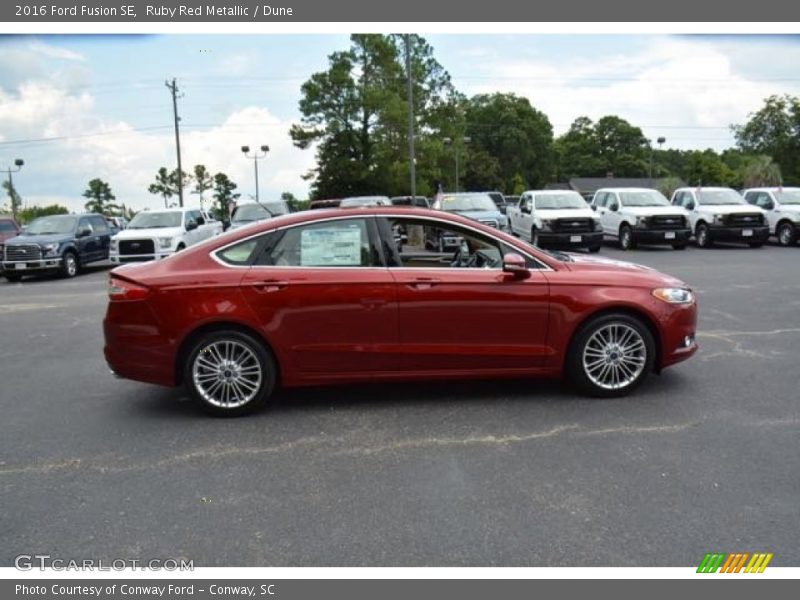 Ruby Red Metallic / Dune 2016 Ford Fusion SE