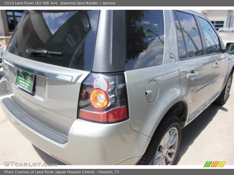 Ipanema Sand Metallic / Almond 2014 Land Rover LR2 HSE 4x4