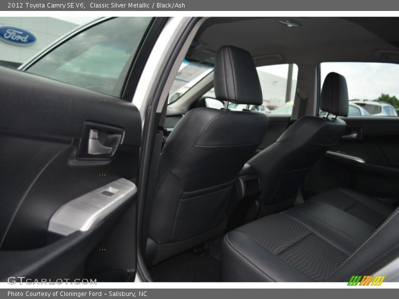Classic Silver Metallic / Black/Ash 2012 Toyota Camry SE V6