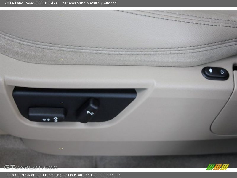 Ipanema Sand Metallic / Almond 2014 Land Rover LR2 HSE 4x4